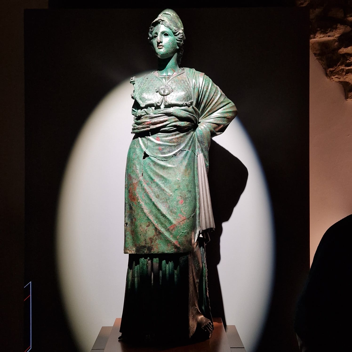 Inaugurazione mostra “La Minerva di Arezzo. Una storia di comunità ritrovata” alla presenza del Ministro Giuli. Primo appuntamento del progetto nazionale “Semi di comunità – Piano Olivetti per la cultura”